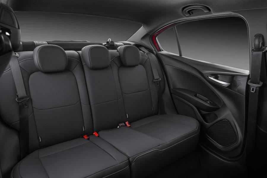 Интерьер Fiat Cronos HGT (359) 2019 года  (фото 27 из 40)